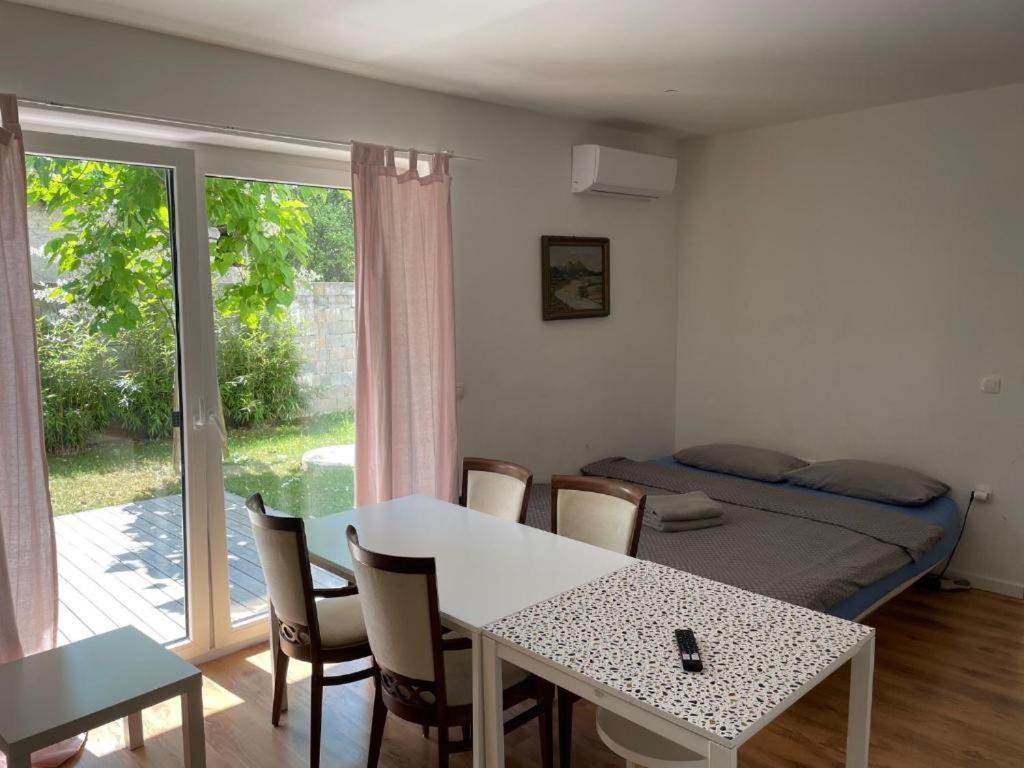 R41 - Tivoli Groundfloor Apartment Liubliana Exterior foto